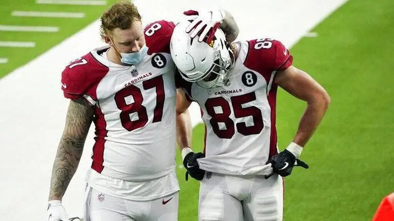 Late-season failures put pressure on Kingsbury, Cardinals