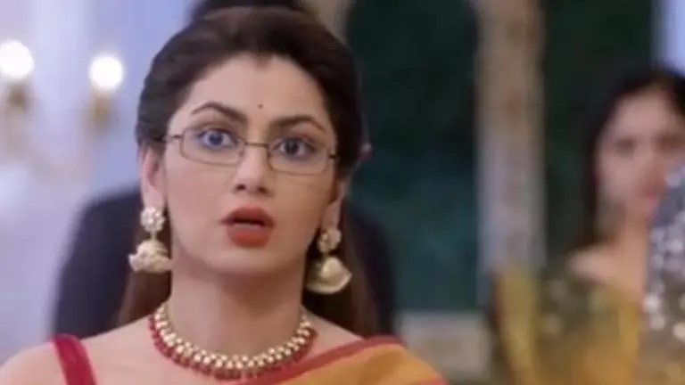 'Kumkum Bhagya' written update for December 29: Family fights the robbers at the party Kumkum Bhagya written update