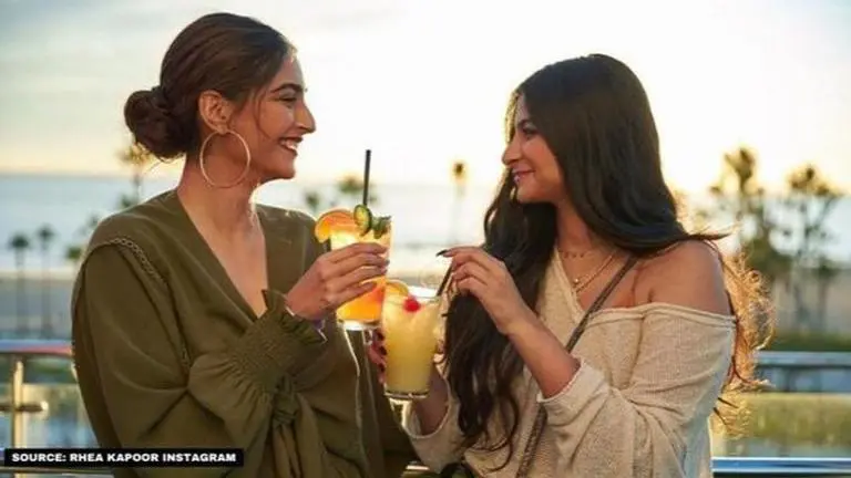 Sonam Kapoor shares Rhea Kapoor's note on being judgmental; says “let people be” sonam kapoor