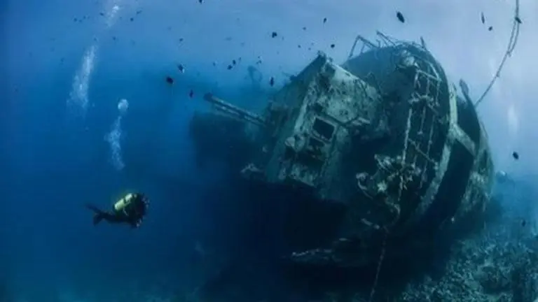 Unknown shipwreck identified as Dutch fleet that sank in 1672 following surprise attack Dutch warship