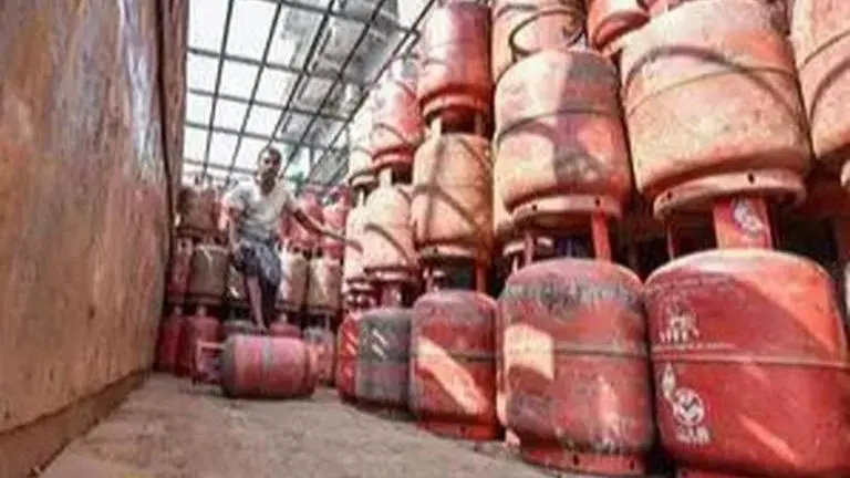 Puducherry govt to provide Rs 300 subsidy on LPG cylinder to BPL ration card holders Puducherry