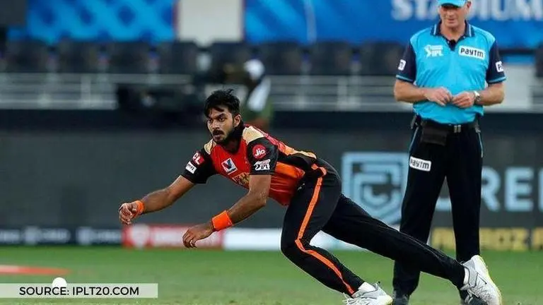 Vijay Shankar net worth, Dream11 IPL 2020 price, house and personal life Vijay Shankar