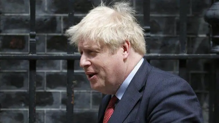 Johnson: Workers can return to offices from 1 Aug