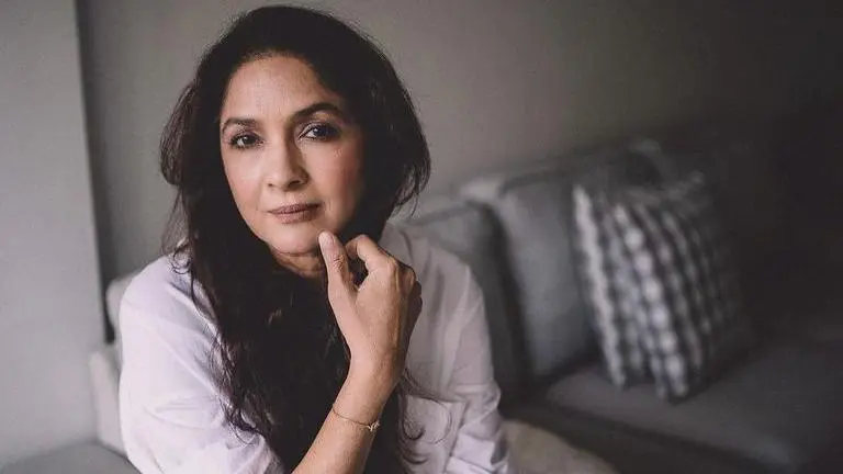 Neena Gupta bakes a cake for her neighbour's lunch party; shares pic with quirky caption Neena Gupta