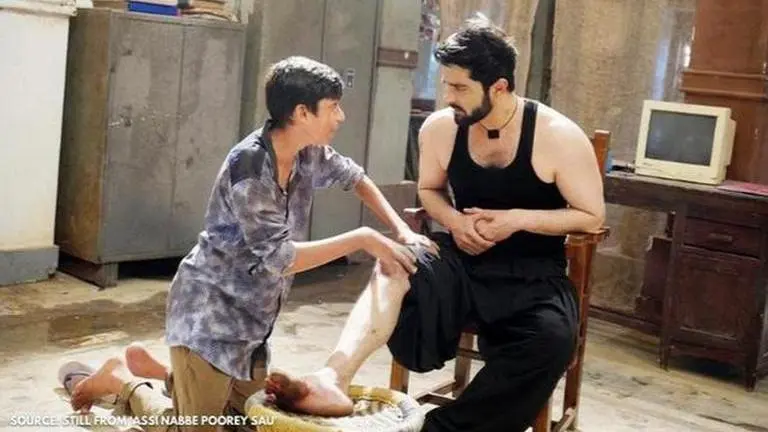 Raqesh Bapat on how he explored the dark side for his character in 'Assi Nabbe Poorey Sau' Raqesh Bapat