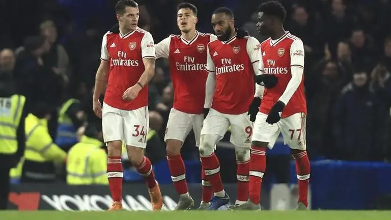 Arsenal overcomes Portsmouth 2-0 to reach FA Cup 6th round