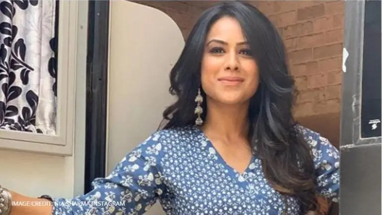 Nia Sharma looks drop-dead gorgeous in every shade of blue; See pics Nia Sharma