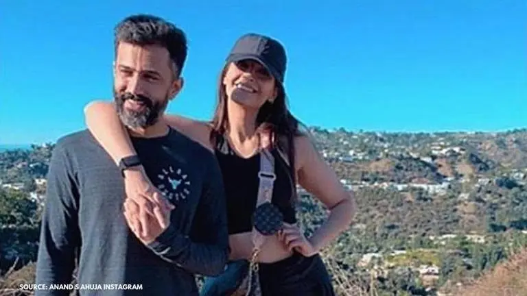 Sonam Kapoor Ahuja shares happy pic of Anand, calls it 'husband appreciation post' Sonam Kapoor Ahuja