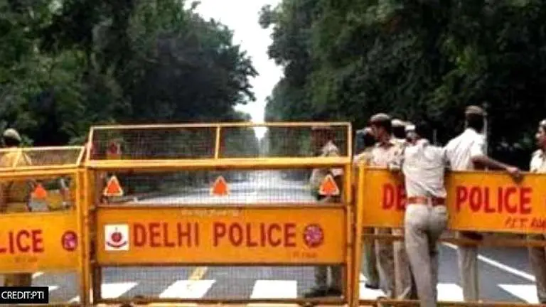 Delhi Police along with Haryana doctor help Yemen man reunite with family amid lockdown Delhi Police