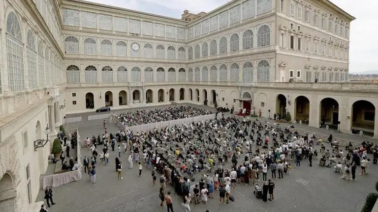 Binoche, other French environmentalists get pope's backing