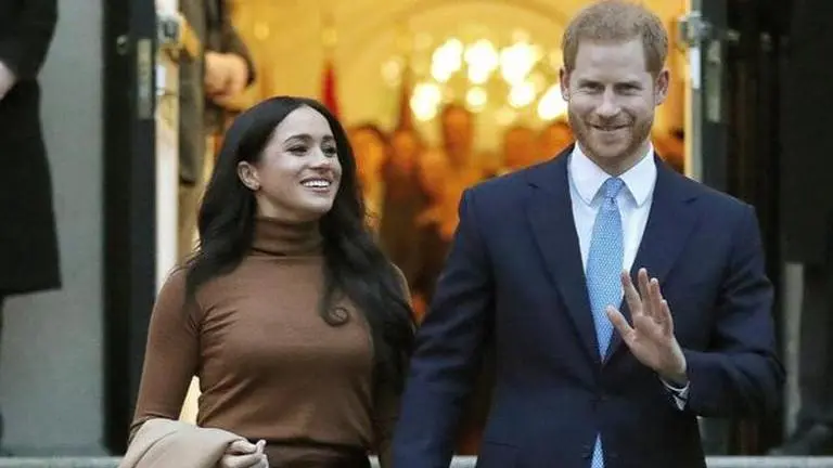 Prince Harry, Meghan to receive award for standing up against 'racism in the Royal Family' Prince Harry