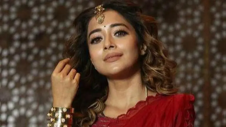 Tina Datta to keep Ganesh Chaturthi festivities low-key; Brings home eco-friendly idol Ganesh Chaturthi, tina datta