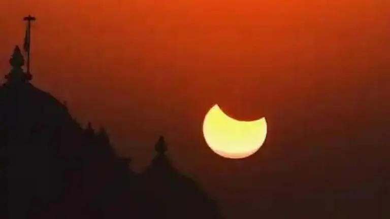 Temples in Prayagraj remain closed due to solar eclipse; devotees take holy dip in Sangam Uttar Pradesh