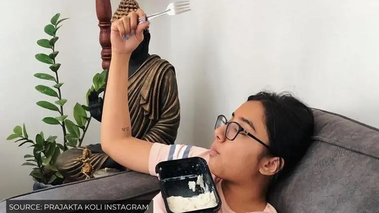 Prajakta Koli's 'bored out of wits quarantine food'; gets a pro tip from Vicky Kaushal Prajakta Koli