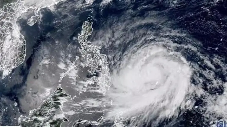 Philippines prepares for flash floods as Surigae intensifies into super typhoon Image Credits: swp_wx/twitter