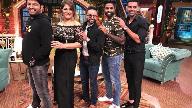 Kapil Sharma runs into two Indian cricketers on flight; Guess who are they Kapil Sharma, Kapil Sharma show, Cricket, Deepak Chahar, Ishan Kishan, deepak chahar kapil sharma, ishan kishan kapil sharma, ind vs nz