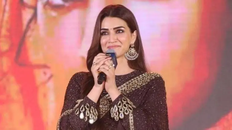 Kriti Sanon thanks Adipurush fans for 'overwhelming love' at pre-release event Kriti Sanon