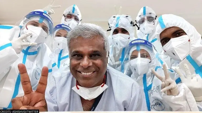 Ashish Vidyarthi tests negative for COVID-19 on 10th day, says, 'I am so relieved' Ashish Vidyarthi