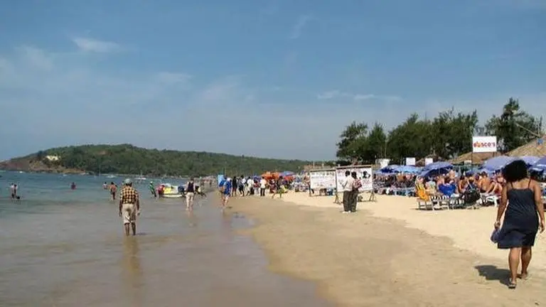 Two rescued after four sucked by sea wave at Goa beach, rescue operations underway Goa,