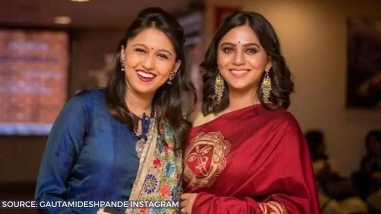 Mrunmayee Deshpande's pics with younger sis Gautami will make you think they are twins mrunmayee deshpande