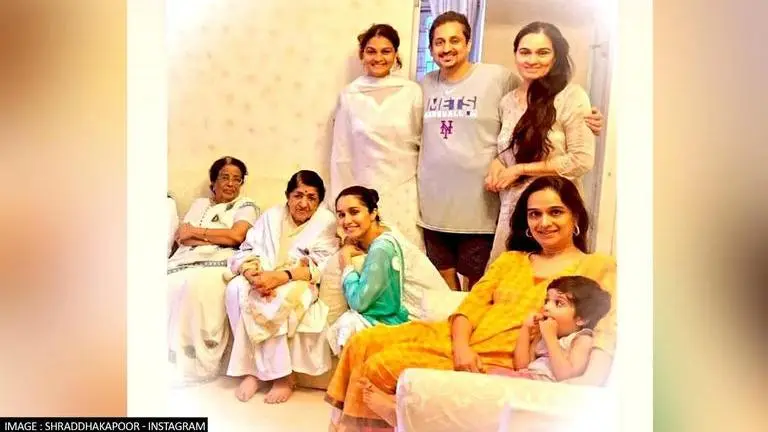 Shraddha Kapoor extends wishes to her 'aaji' Lata Mangeshkar on 92nd birthday Shraddha Kapoor
