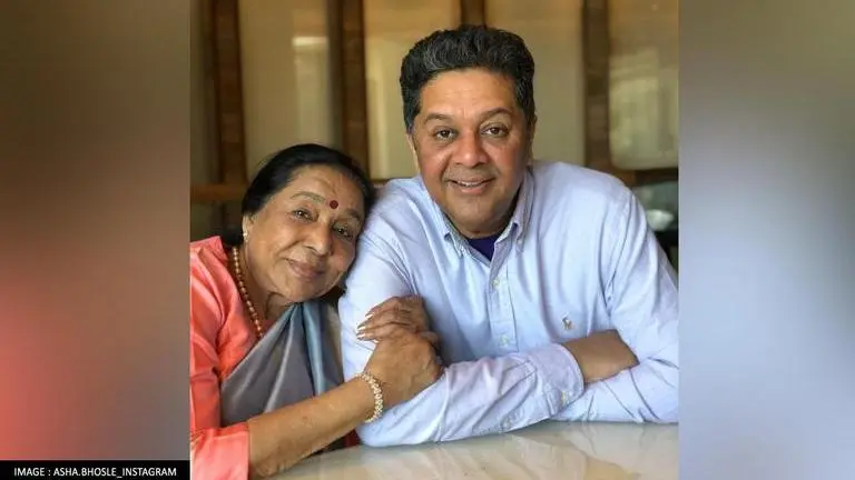 Asha Bhosle's son Anand hospitalised in Dubai, family prays for recovery: Report Asha Bhosle, Asha Bhosle's son Anand, Asha Bhosle's son Anand hospitalsed in Dubai, Asha Bhosle's children, Asha Bhosle's family prays
