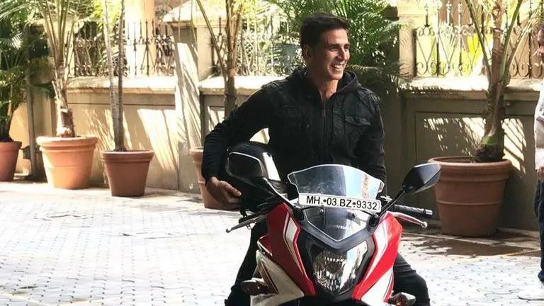 Akshay Kumar extends birthday wishes to fan writing to him for 20 years; see post 'Love and prayers always':Akshay Kumar's sweet gesture for fan writing to him since 20 yrs