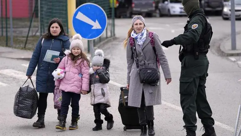 Ukraine: Russia stopping Kherson residents leaving