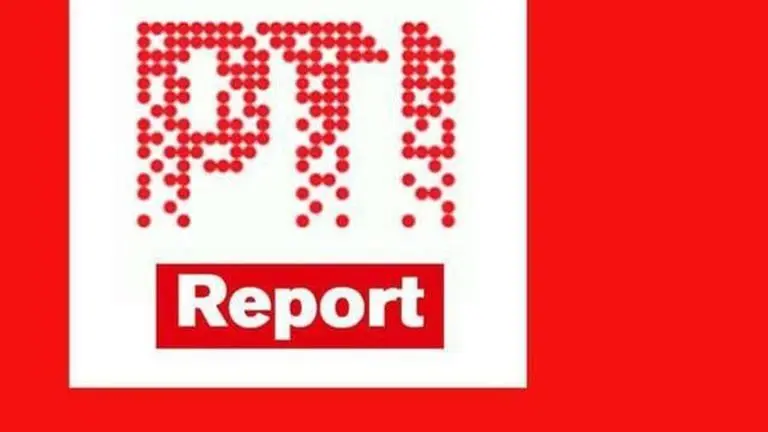 Delhi: Dedicated police team for checking COVID-19 norm violations, traffic cops withdrawn from task Delhi