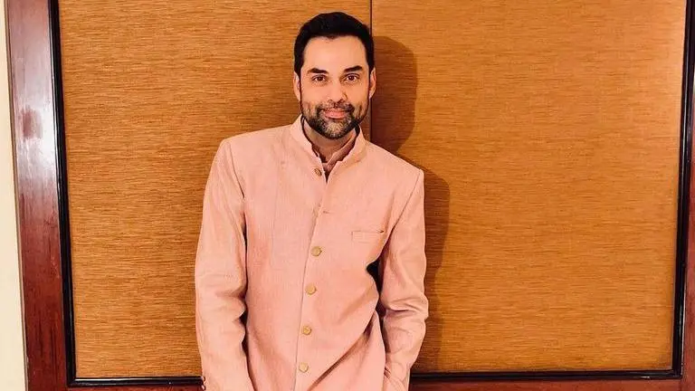 Abhay Deol grooves to Gal Mithi Mithi Bol on nephew Karan Deol’s sangeet ceremony | WATCH Abhay Deol