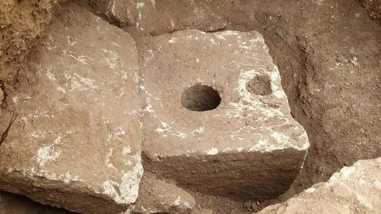Israeli archaeologists discover rare 2,700-year-old toilet in Jerusalem 2,700-year-old toilet