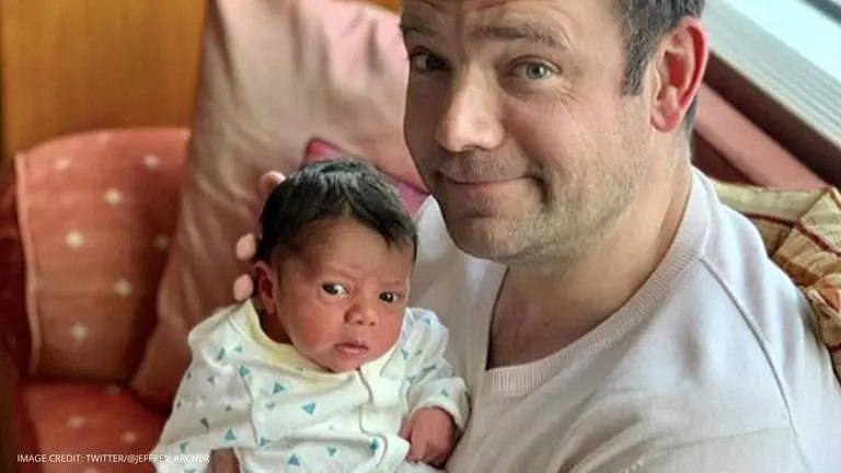 Novelist Jeffrey Archer posts pic of his second granddaughter, netizens all hearts Jeffrey Archer