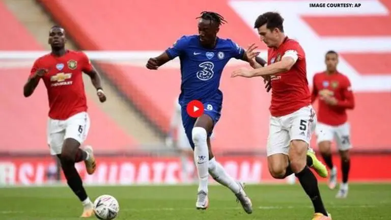 Man United fans mock Harry Maguire for his dribble attempt vs Chelsea: Watch Man United
