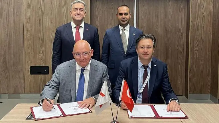 Axiom Space signs agreement with Turkey to launch first Turkish astronaut in 2023 Sierra Space