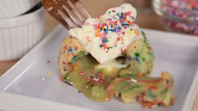 Christmas 2023: 7 recipes of irresistible lava cake with zero chocolate 7 types of lava cake recipes