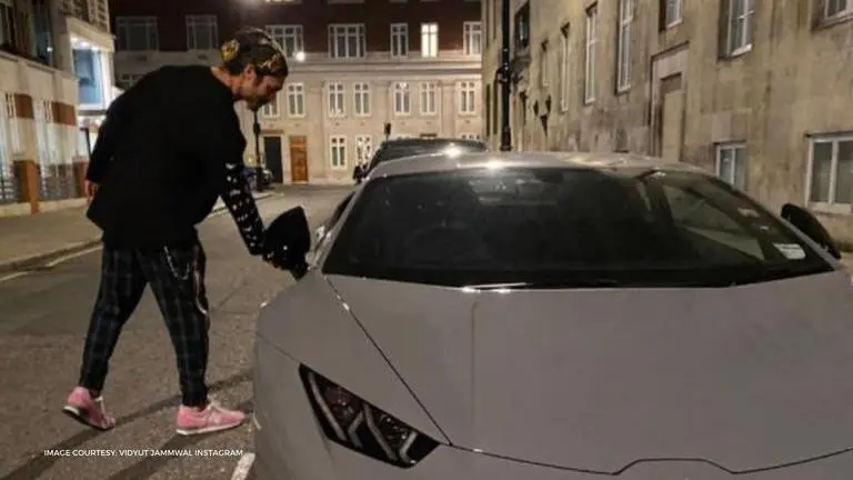 Vidyut Jammwal decides to take a classic grey Lamborghini for a spin, see picture vidyut jammwal