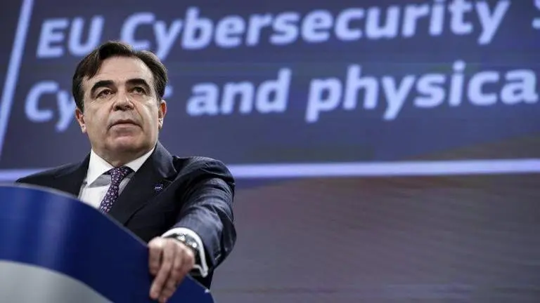 EU unveils plan to revamp cyber security rules