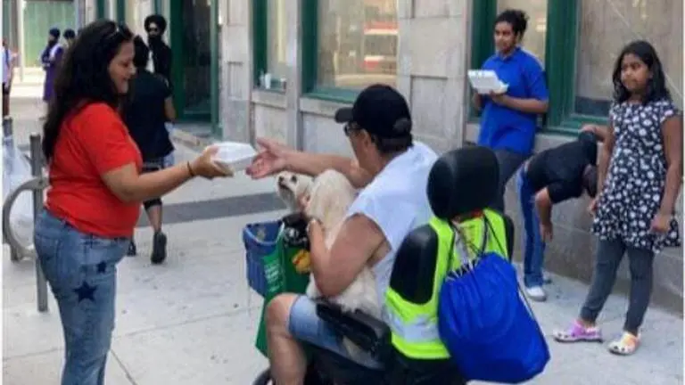Independence Day: Indian diaspora distribute free meals in Toronto to mark the occasion Canada