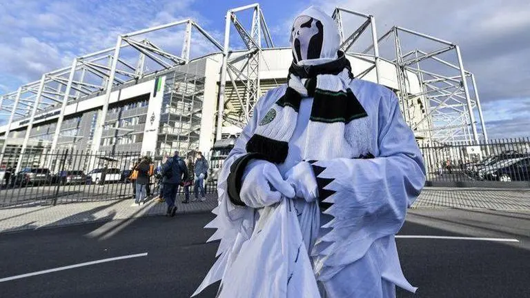 Bundesliga games under threat as coronavirus spreads Bundesliga games under threat as coronavirus spreads