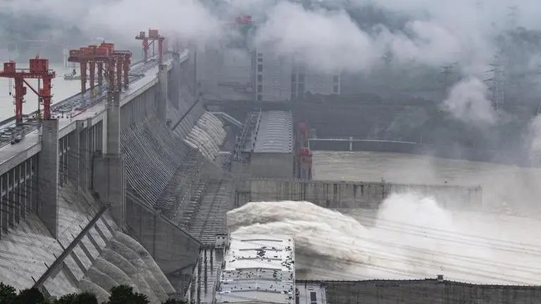 China to lend support and insurance protection for flood-hit areas China