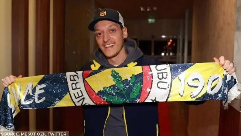 mesut ozil