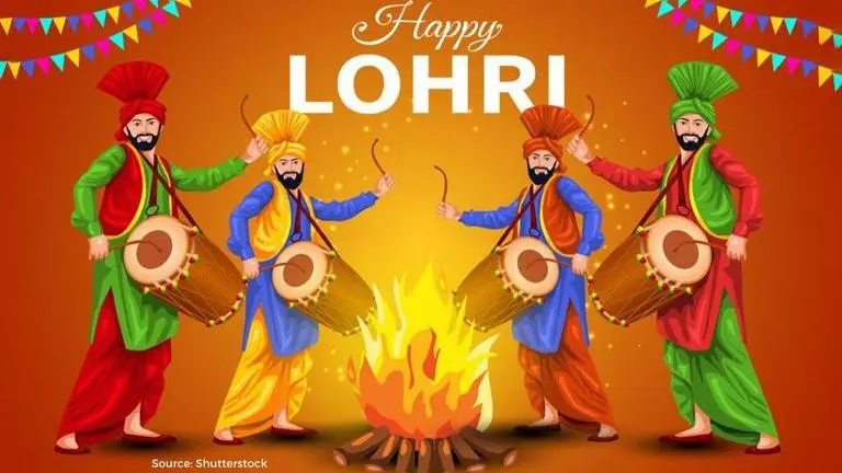 Lohri 2021: Bollywood celebrities including Anupam Kher, Amitabh Bacchan send their wishes lohri 2021
