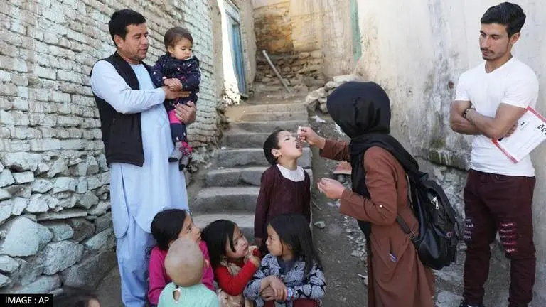 Afghanistan: WHO, UNICEF claim Taliban will allow women to work in polio vaccine campaign Afghanistan
