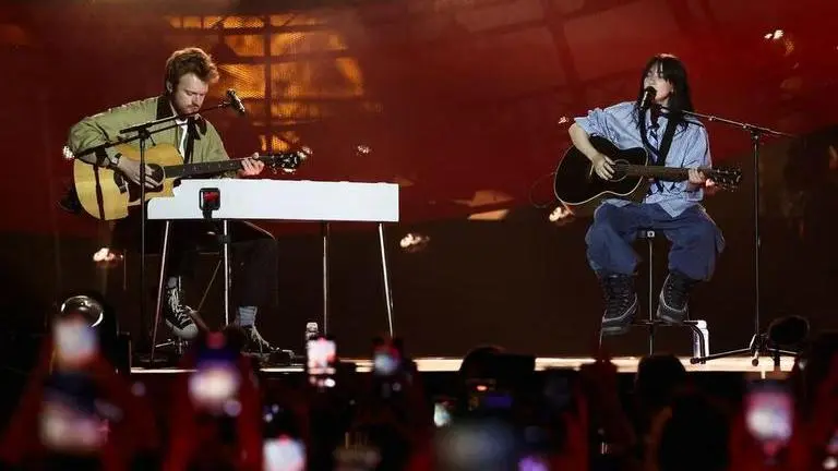 Billie Eilish, Lenny Kravitz perform at climate change concert in Paris Billie Eilish