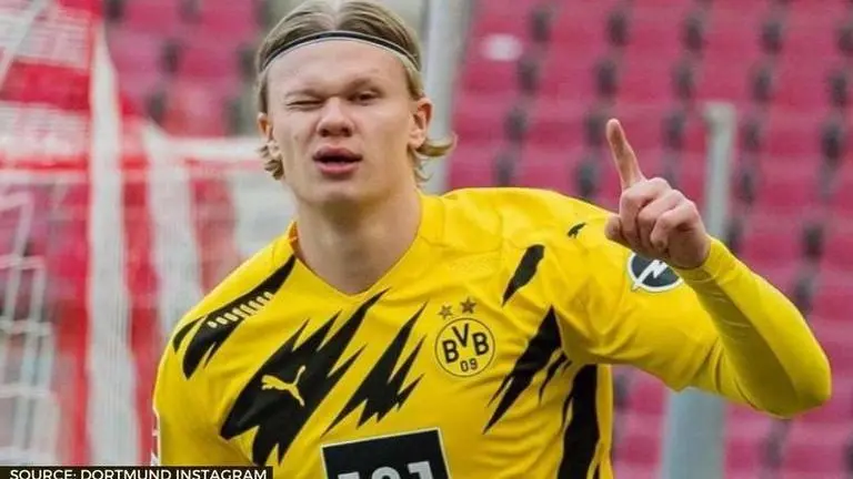 Erling Haaland transfer news: Mino Raiola makes his way to England to deal with 4 PL clubs Erling Haaland transfer news
