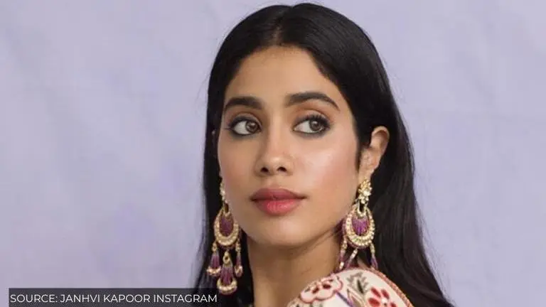 Janhvi Kapoor 'missing Varanasi' in a spellbinding video; Watch Janhvi Kapoor