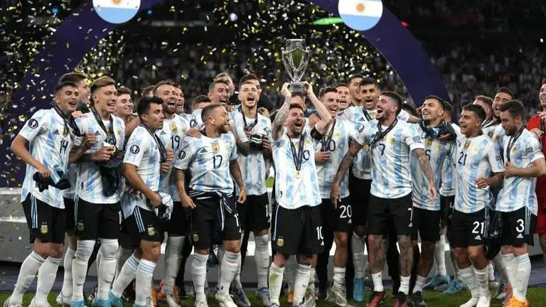 Lionel Messi inspires Argentina to first Finalissima trophy after 3-0 win against Italy Argentina beats Italy