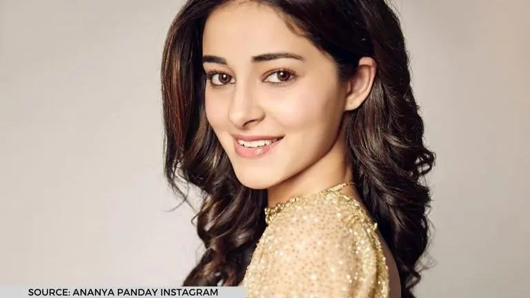 Ananya Panday shares a pic of her grandfather & pens a note on Doctor's Day 2020; See here ananya panday