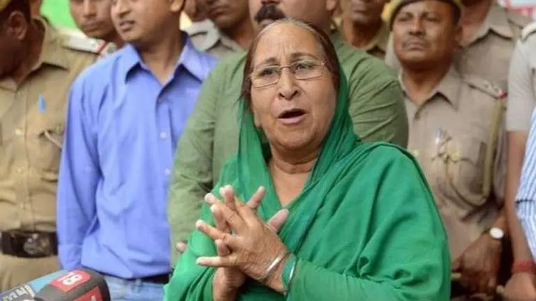 Dalbir Kaur, sister of Sarabjit Singh who was killed in Pak jail, passes away in Punjab Sarabjit Singh