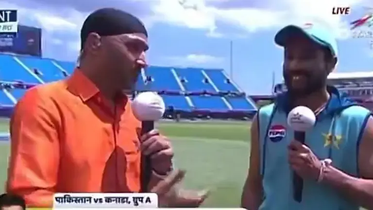 Harbhajan Singh who once called Mohammad Amir a 'fixer' forced to praise him during live interview Harbhajan Singh and Mohammad Amir